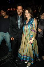 Hrithik Roshan, Suzanne Roshan at the Finale of Just Dance in Filmcity, Mumbai on 29th Sept 2011 (23).JPG